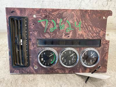 Used International 9200 Gauge Panel