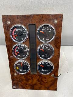 Used International 9200i Gauge Panel