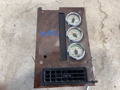 Used International 9400i Gauge Panel