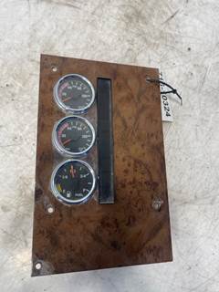 Used International 5600i Gauge Panel