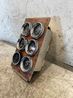 Used Kenworth T800 Gauge Panel