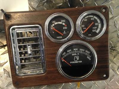 Used Kenworth W900 Gauge Panel