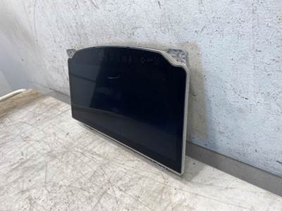 Used Peterbilt 579 Instrument Cluster