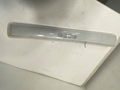 Used Freightliner Cascadia Sleeper Dome Light