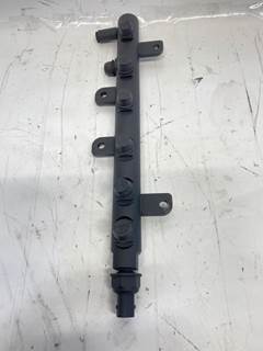 Used Cummins ISB 6.7L DPF Fuel rail/Accumulator
