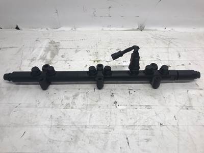Used Cummins ISX15 Fuel Rail