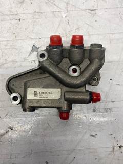 Used Detroit Diesel DD15 Fuel Manifold
