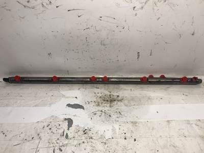 Used Detroit Diesel DD15 Fuel Rail