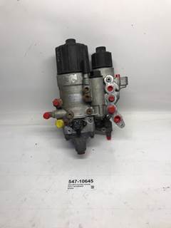 Used Detroit Diesel DD15 Fuel filter Housing