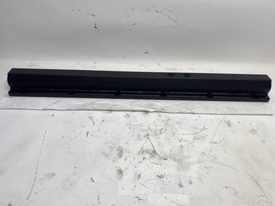 Used International DT530E Fuel/ Oil Manifold