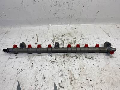 Used International N13 Fuel Rail