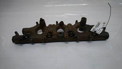 Used International VT365 Oil Manifold