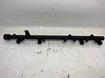 Used Paccar MX13 Fuel Rail