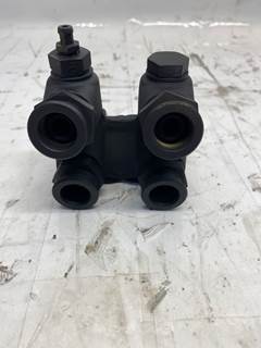 Used Paccar MX13 Fuel System Bracket