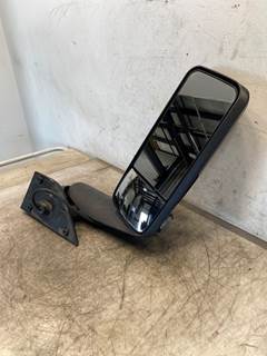 Used Freightliner Cascadia 116 RH Mirror