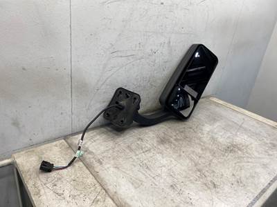 Used Freightliner Cascadia 125 RH Mirror