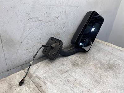 Used Freightliner Cascadia 125 RH Mirror