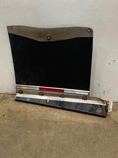 Used Freightliner Columbia RH Mud Flap Hanger