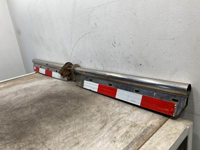 Used International Lonestar SET, Mud Flap Hangers