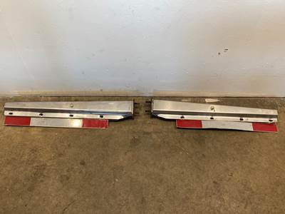 Used Peterbilt 579 Mud Flap Hanger Set