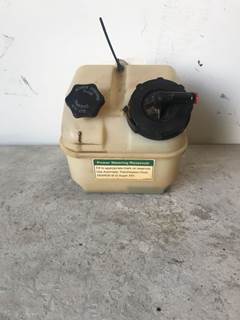 Used Freightliner 114SD 4 Quart Power Steering Reservoir w/ 2 Caps