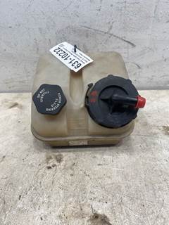 Used Freightliner Cascadia Power Steering Reservoir w/ 2 Caps