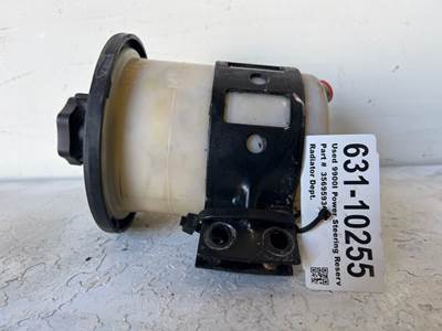 Used International 9900I Power Steering Reservoir w/ Filter, Cap