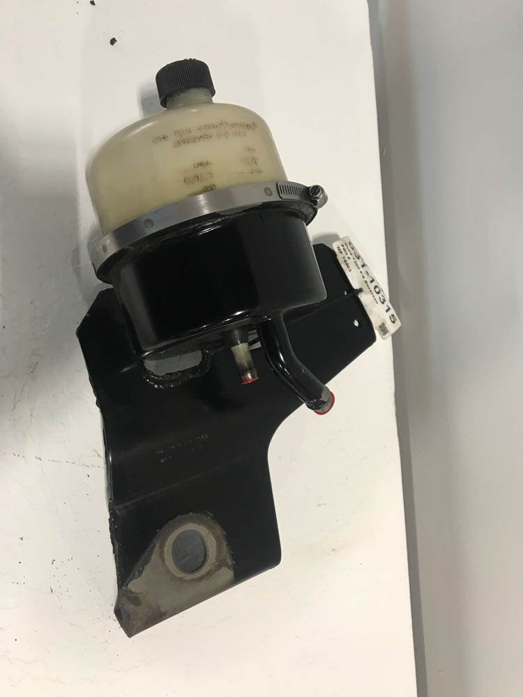 2006 Used Kenworth T300 Power Steering Reservoir w/ Cap, Steel Bracket
