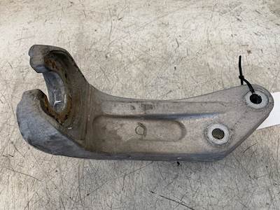 Used Freightliner Cascadia RH Radiator Support
