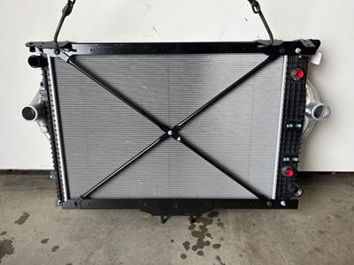 NTO Freightliner 108SD Radiator Cooling Pack (with oil cooler)