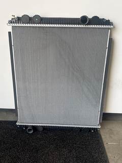 NTO Freightliner Columbia 120 Radiator (has tube and fin blemish) (has the install pin kit)