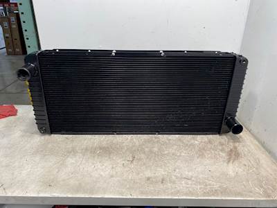 Used 330 Medium Duty Peterbilt Radiator (no oil cooler)