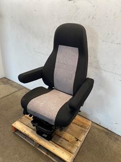 Used Freightliner Cascadia 126 LH Seat
