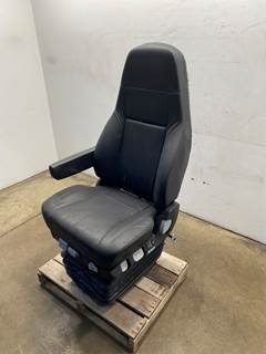 Used Freightliner Cascadia 126 LH Seat