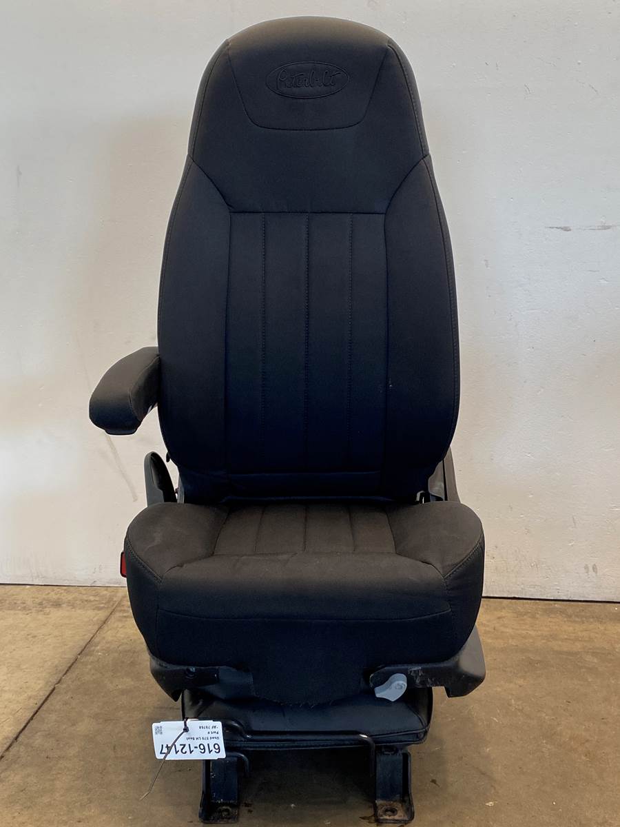 2019 Used Peterbilt 579 LH Seat For Sale Dorr, MI 61612147