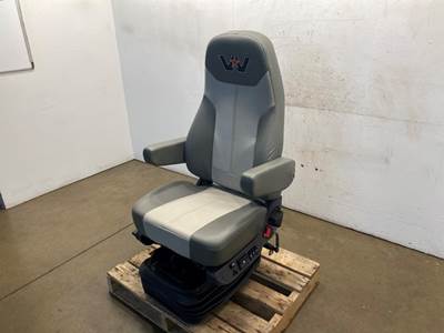 Used Western Star 5700XE RH Seat