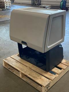 Used Freightliner Cascadia 126 RH Upper Sleeper Cabinet