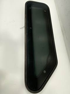 Used Kenworth T2000 RH Upper Sleeper Glass