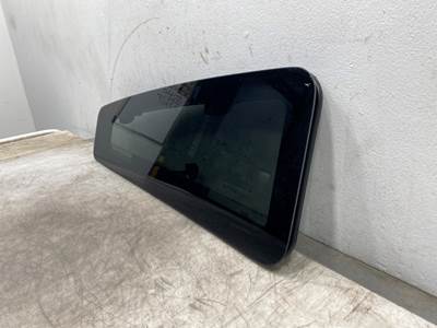 Used Kenworth T680 LH Upper Sleeper Window