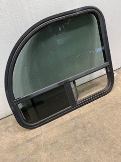 Used Mack Pinnacle CXU613 LH Sleeper Glass