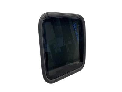 Used Peterbilt 579 Sleeper Window