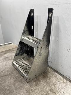 Used Freightliner Columbia Frame Step