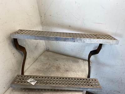 Used International Prostar Battery Box Steps