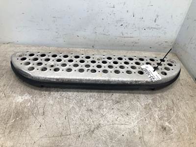 Used Kenworth T2000 RH Fairing Step