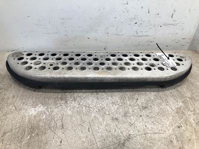Used Kenworth T2000 LH Frame Step