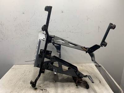 Used Kenworth T2000 RH Frame Step