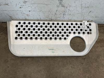 Used Kenworth T600 RH Step