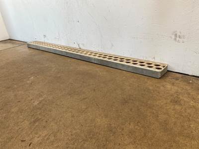 Used Kenworth T800 Fuel Tank Step