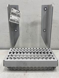 Used Peterbilt 387 Frame Step
