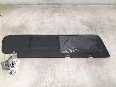 Used Freightliner Cascadia RH Sun Visor